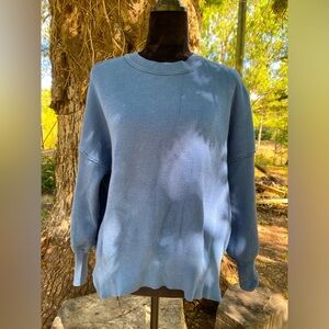 ⭐️$7 when bundled⭐️ Blue Sweater